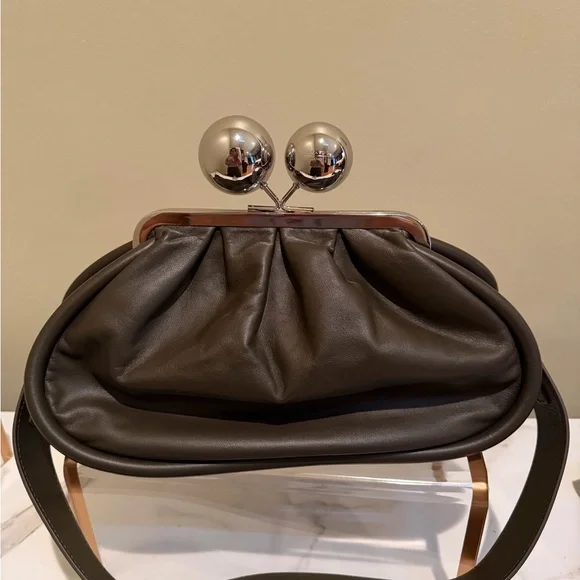 Medium Sheepskin Pasticcino Bag. Dark Green - Picture 5 of 8